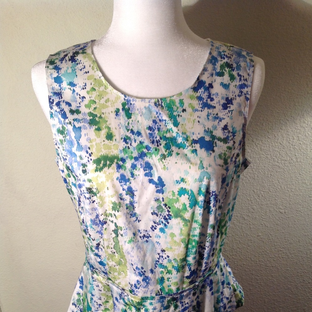 ANN TAYLOR Fitted Spring Sleeveless Top Sz. Sm.